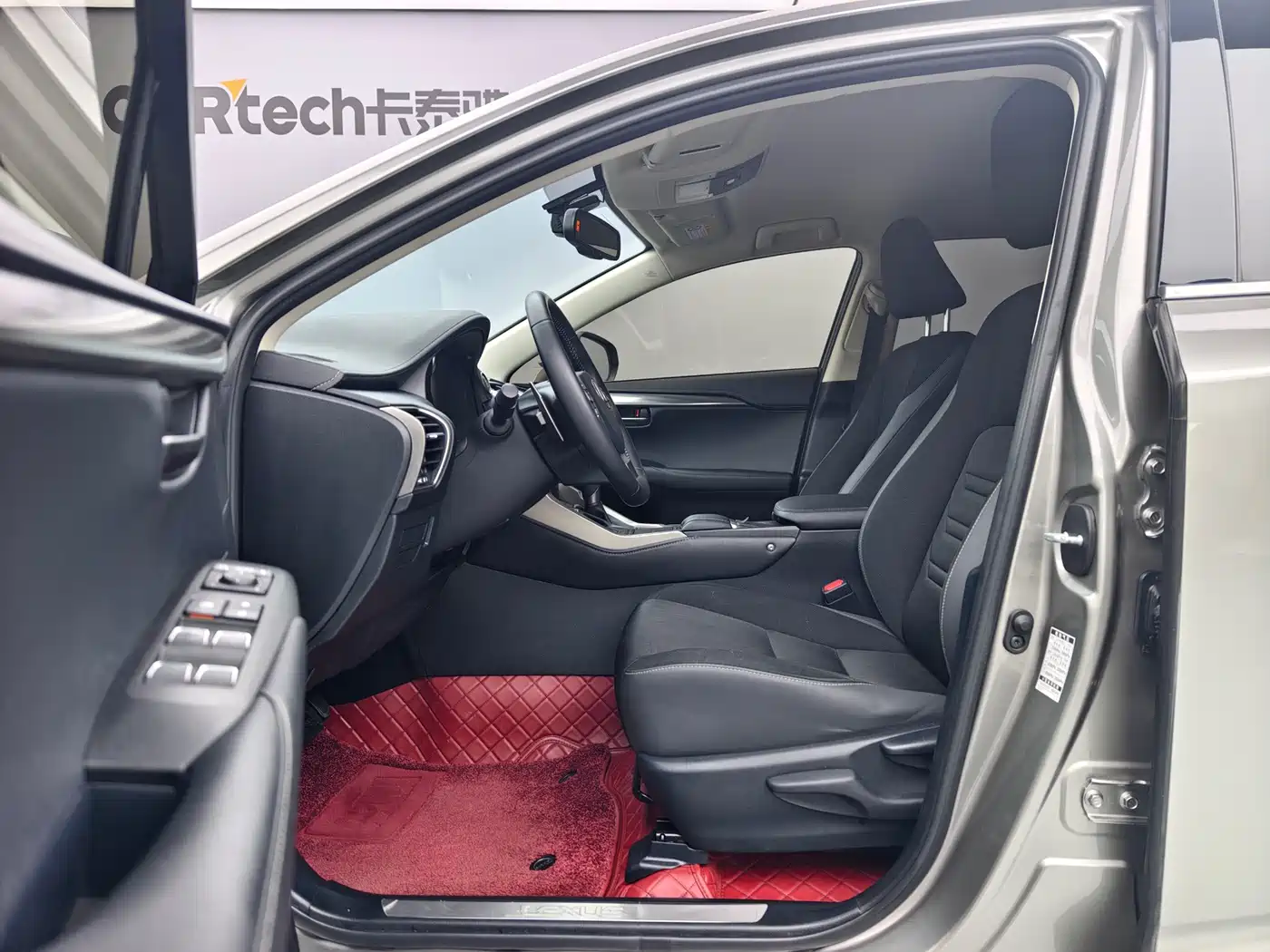 Lexus NX 2020 200 FWD Sharp Edition China V фото 8
