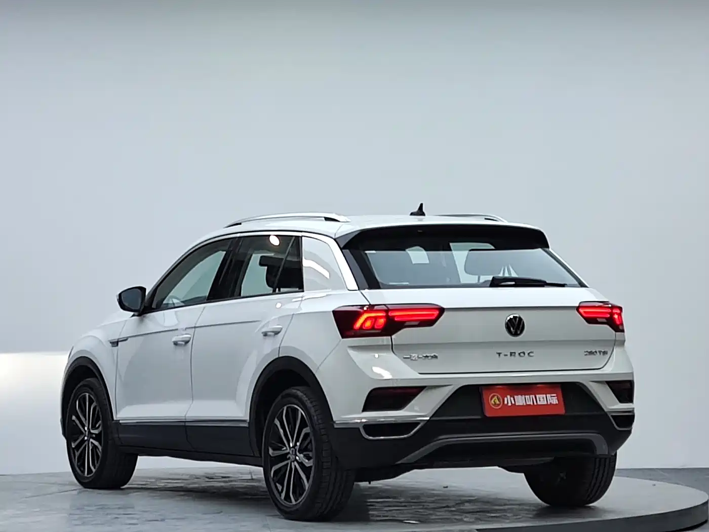 Volkswagen T-ROC 2021 280TSI DSG 2WD Comfort Smart Connect Edition фото 18