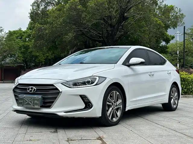 Hyundai Elantra 2016 Model 1.6L Automatic Smart Elite