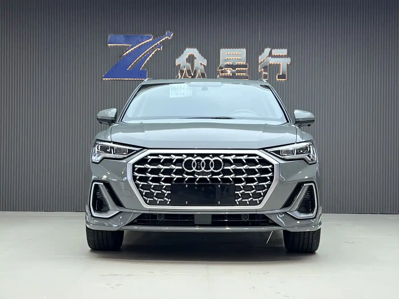 Audi Q3 2022 35 TFSI Fashion Dynamic фото 2