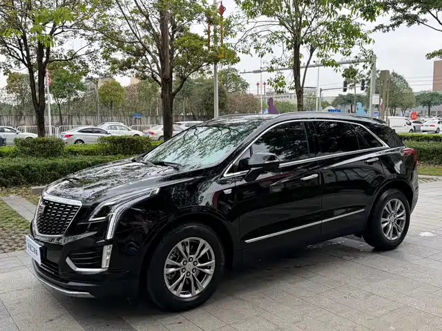CADILLAC XT5