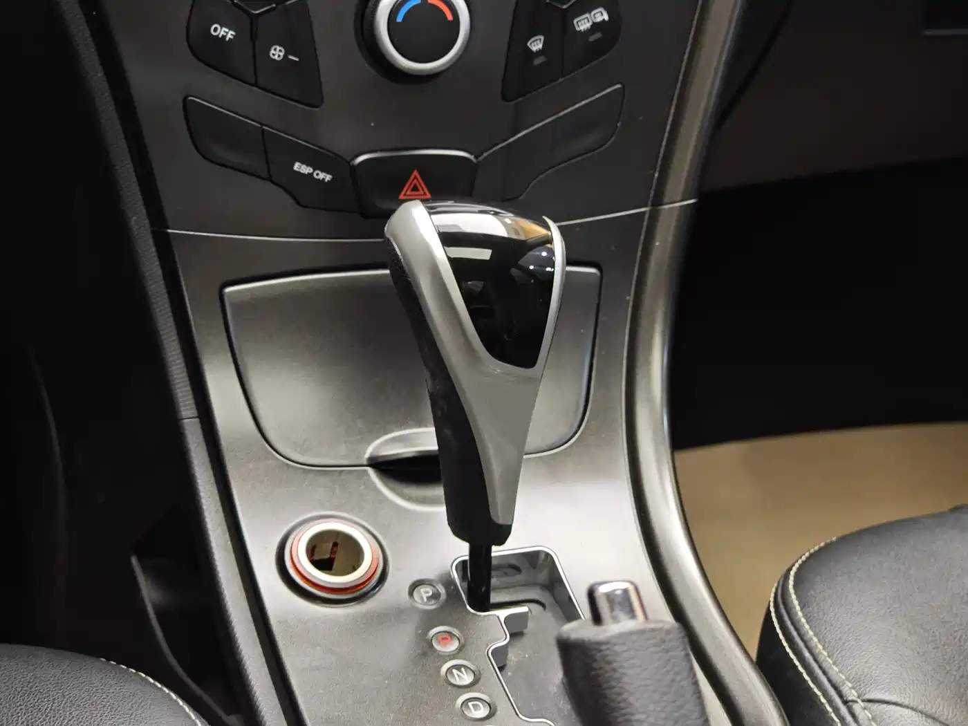 GAC Trumpchi Trumpchi GA3 2014 2013 1.6L Auto Elite ESP Edition