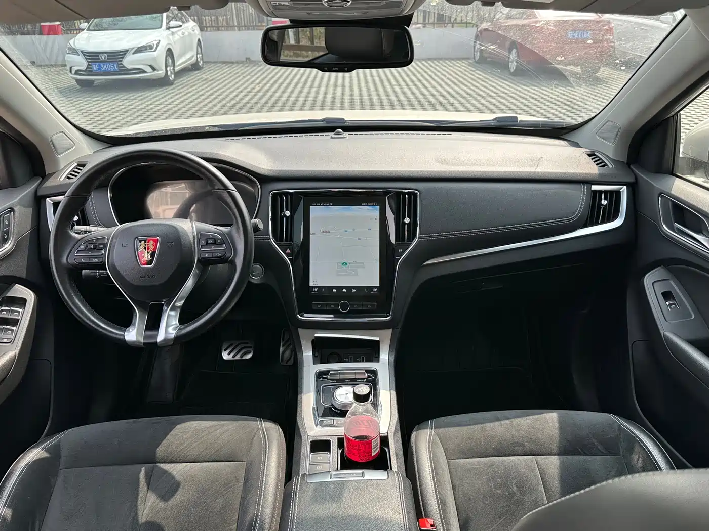 ROEWE RX5 NEW ENERGY