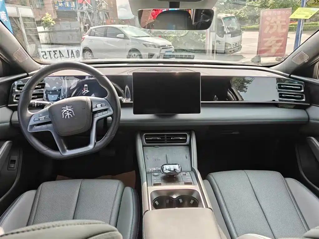 BYD Qin L 2025 DM-i Smart Drive Edition 120KM Surpassing фото 13
