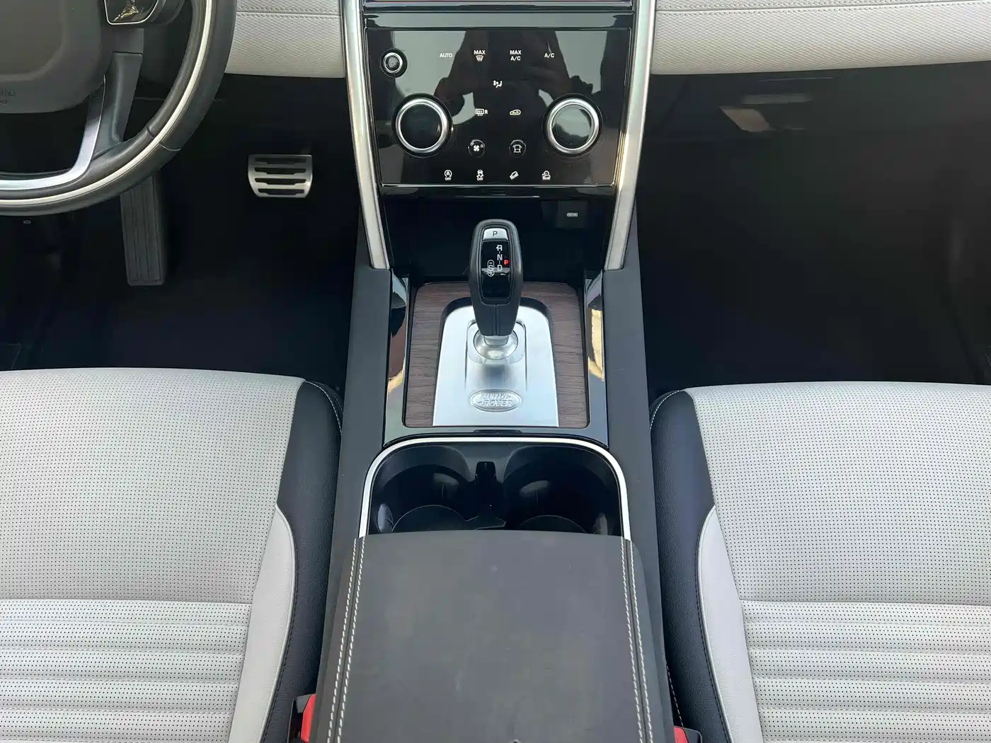 Land Rover Discovery Sport 2022 Model 249PS R-Dynamic S Performance Edition 5-Seater фото 11