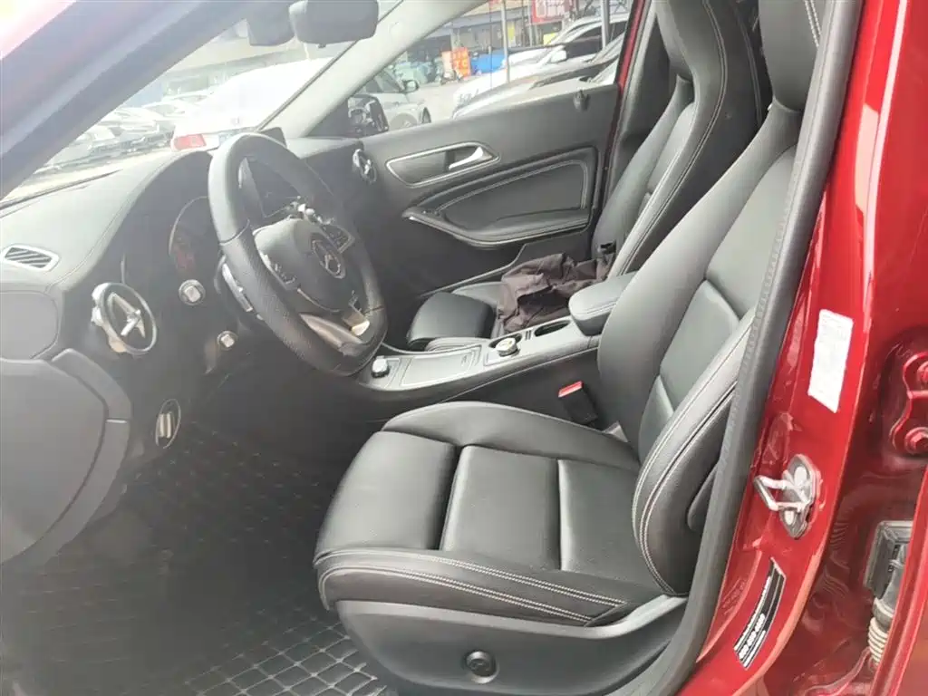 Mercedes-Benz GLA 2019 GLA 200 Fashion фото 15