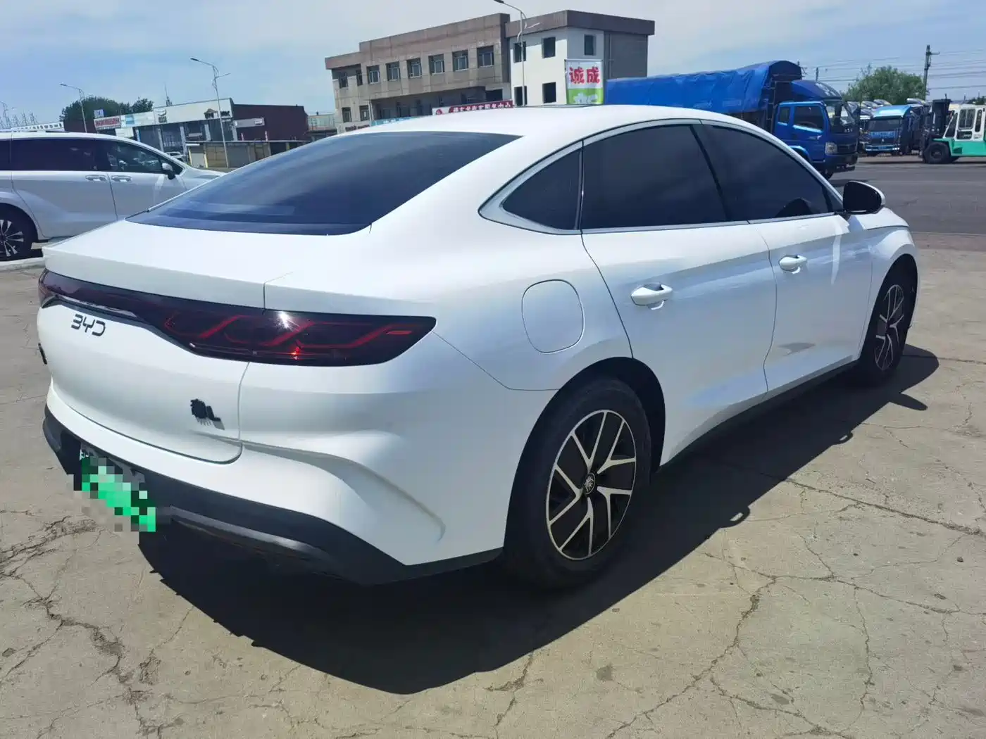 BYD Qin L 2024 DM-i 120KM Leading фото 4
