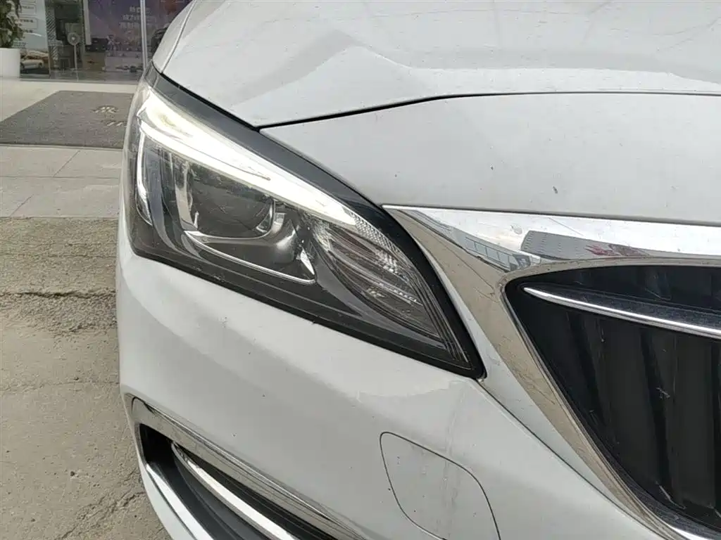 Buick Verano 2018 Sedan 15S Automatic Leading фото 13