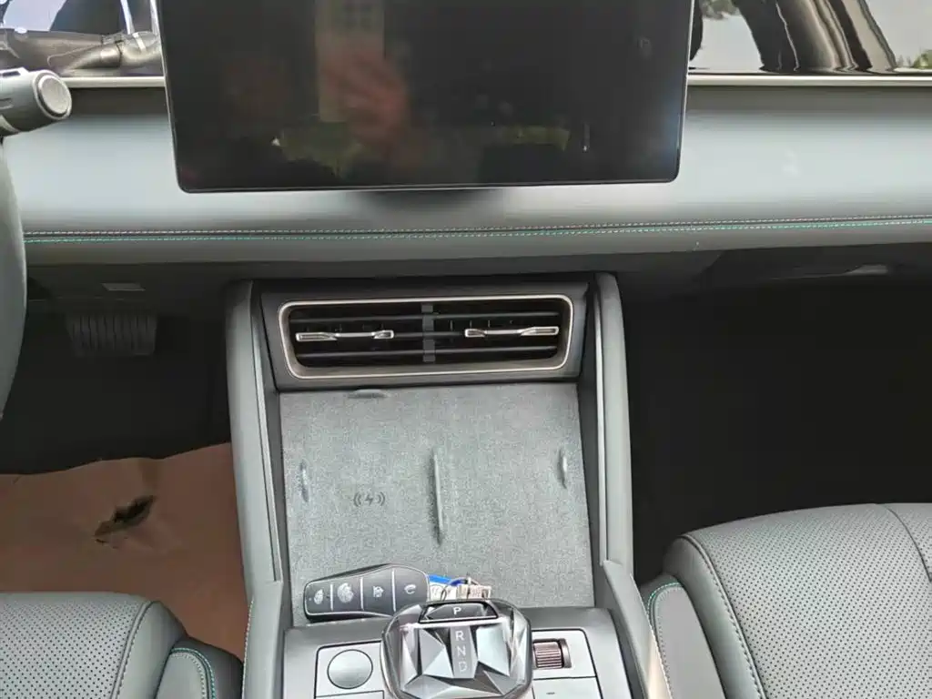 BYD Qin L 2025 DM-i Smart Drive Edition 120KM Surpassing фото 14