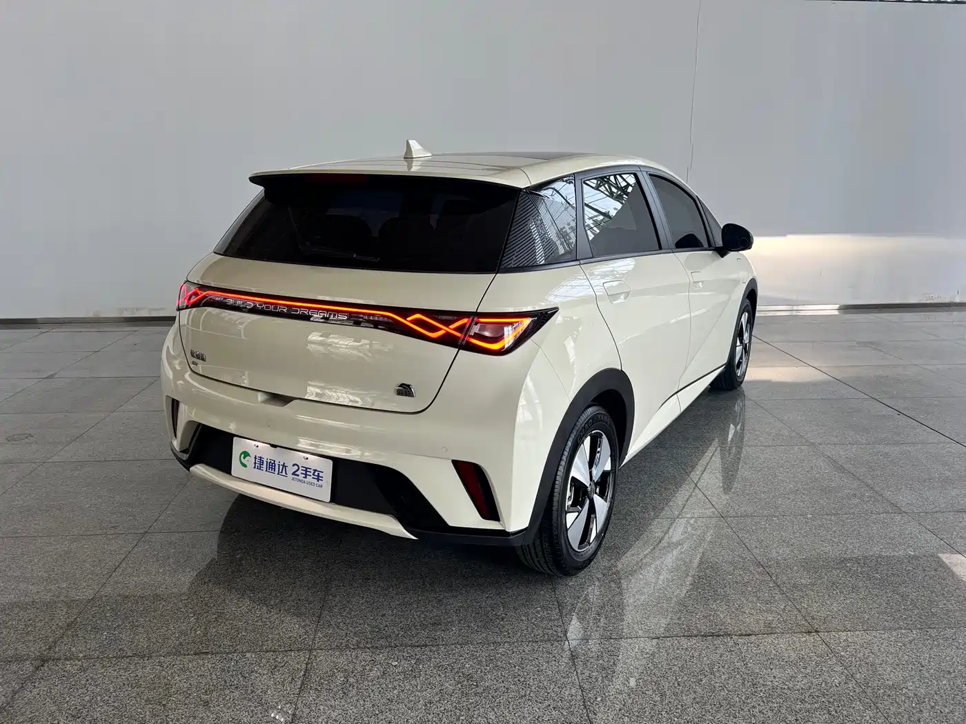 BYD Dolphin 2023 420km Fashion Edition фото 32