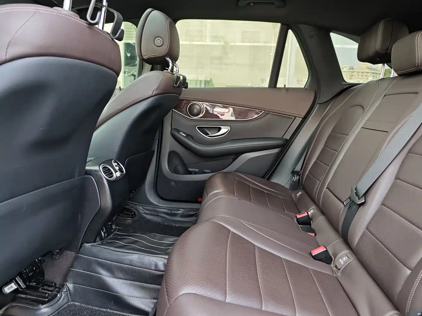 Mercedes-Benz GLC 2019 GLC 260 4MATIC Luxury фото 8