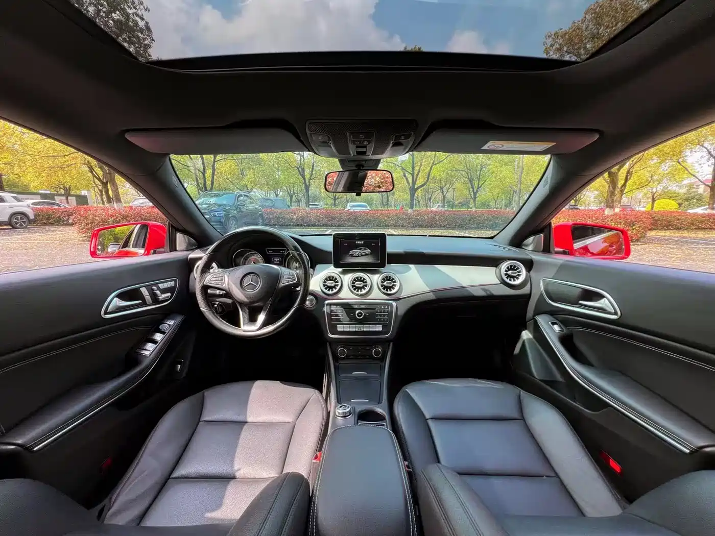 Mercedes-Benz CLA (Import) 2015 CLA 200 фото 13