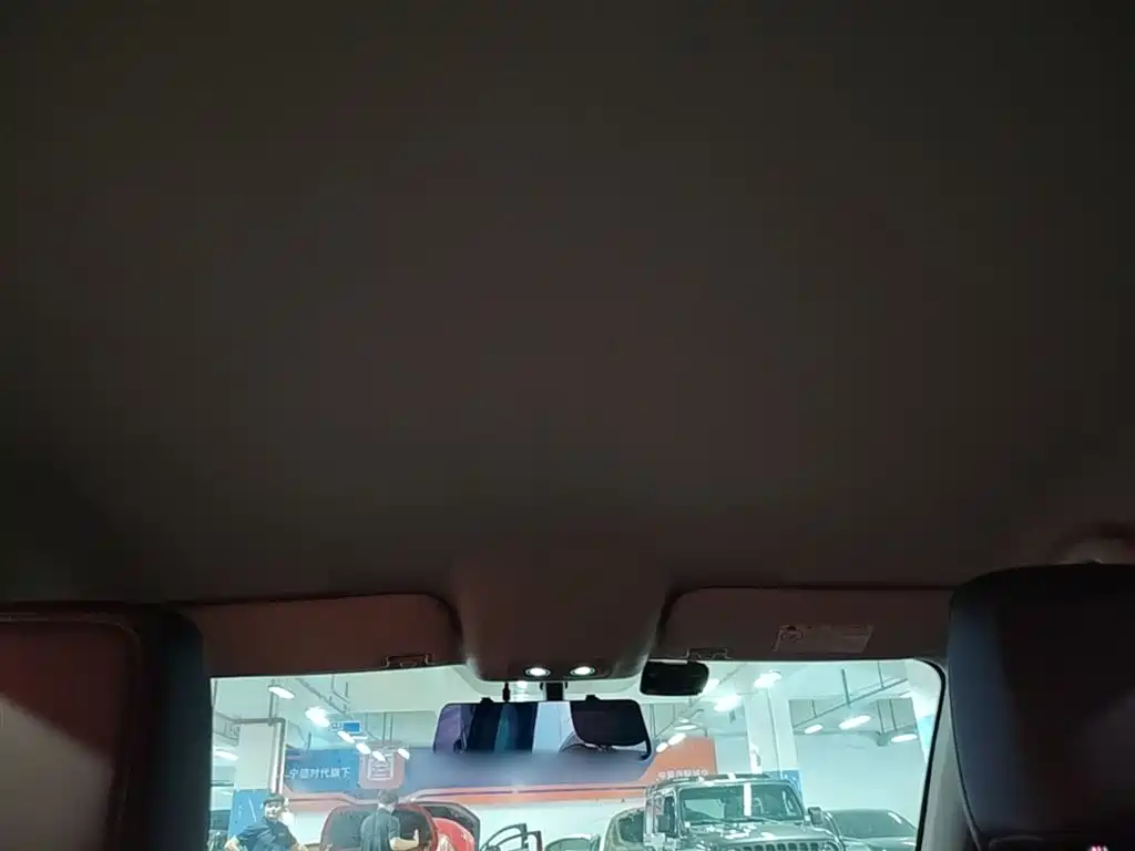 BYD e2 2021 Luxury Edition фото 18