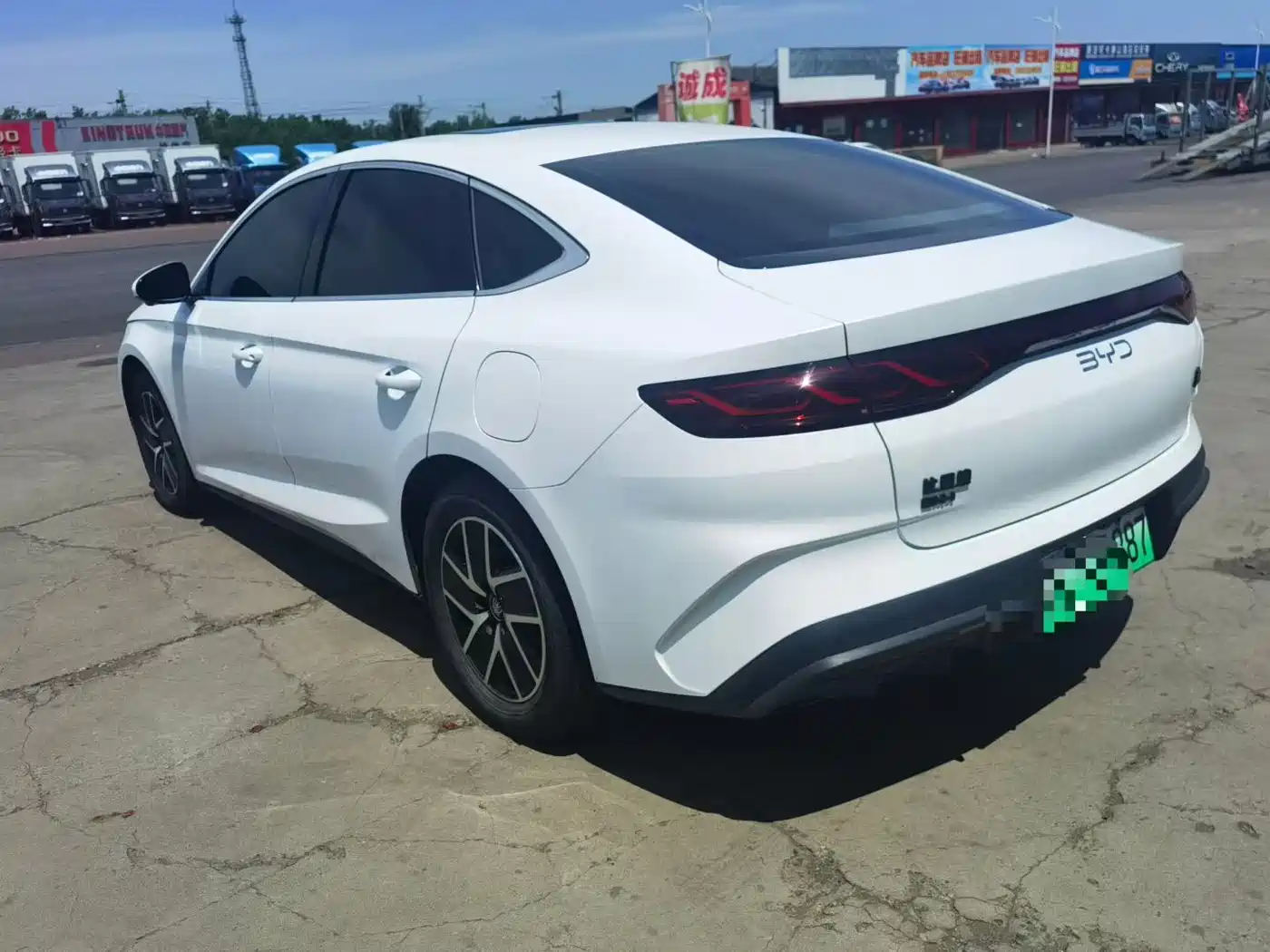 BYD Qin L 2024 DM-i 120KM Leading фото 6
