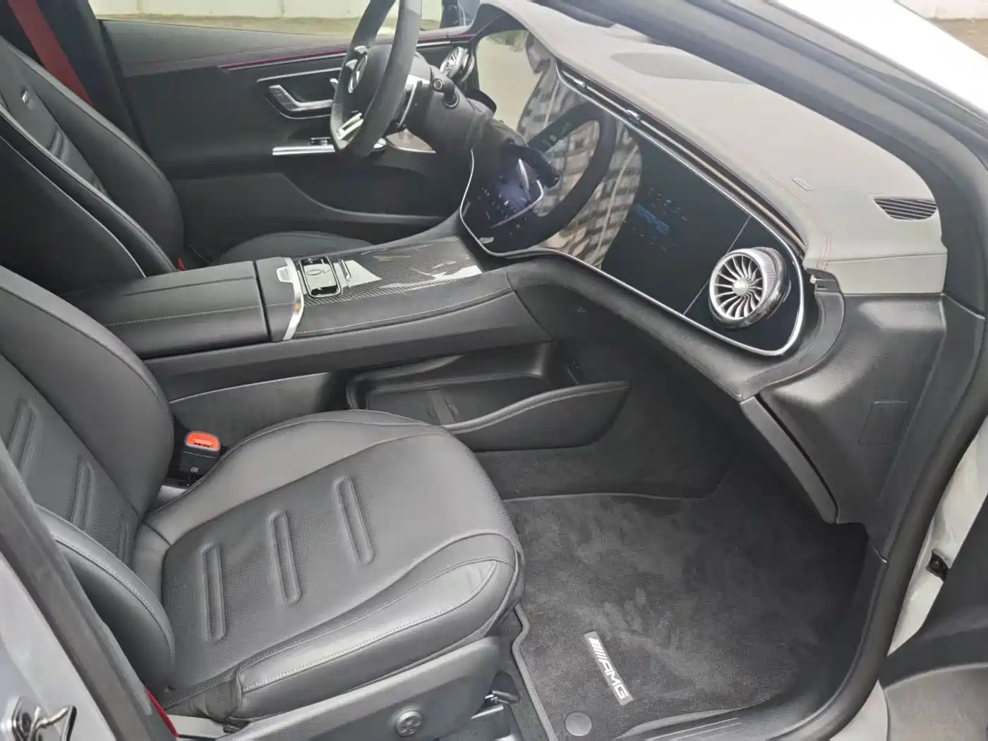 Mercedes-Benz EQE AMG 2023 AMG EQE 53 4MATIC+ фото 20
