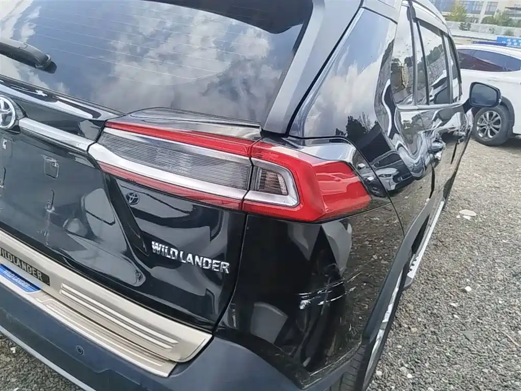Toyota Wildlander 2022 2.0L CVT FWD Leading Edition фото 8