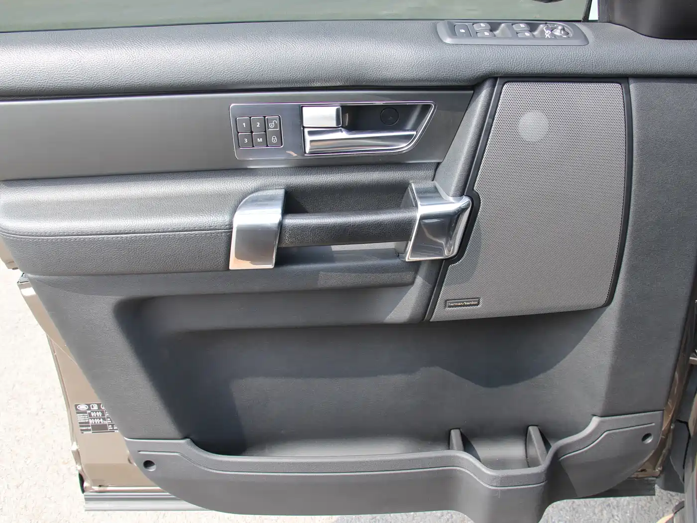 Land Rover Discovery 2013 3.0 SDV6 HSE Diesel фото 10