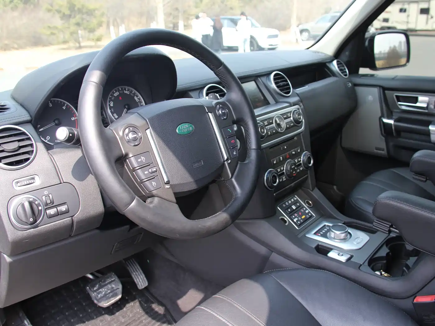 Land Rover Discovery 2013 3.0 SDV6 HSE Diesel фото 11