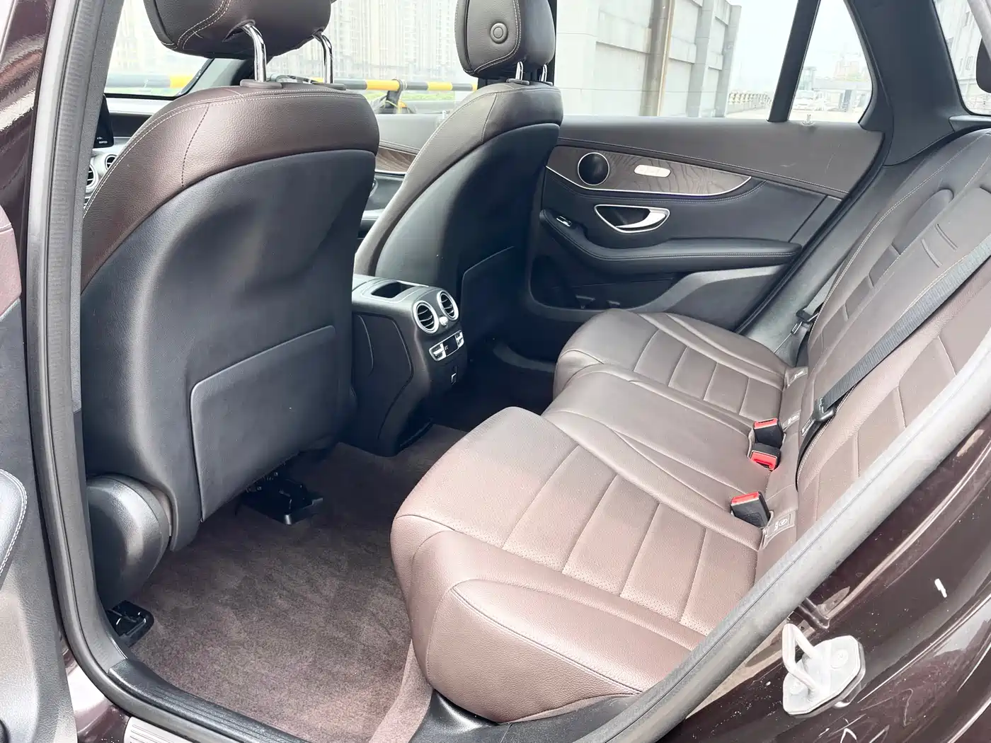 Mercedes-Benz GLC 2020 Facelift GLC 300 L 4MATIC Dynamic фото 12