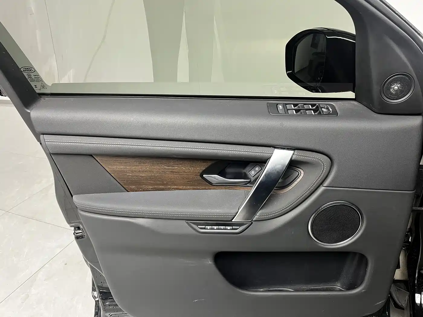 Land Rover Discovery Sport 2024 Performance Technology Edition фото 15