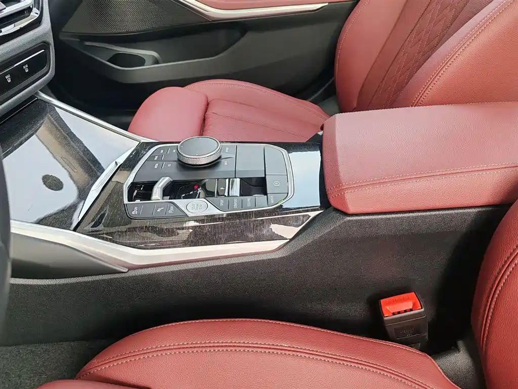 BMW 3 Series 2024 325Li M Sport Package фото 16