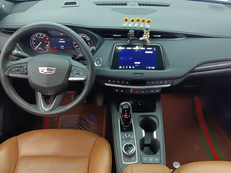 Cadillac XT4 2022 28T FWD Premium фото 12