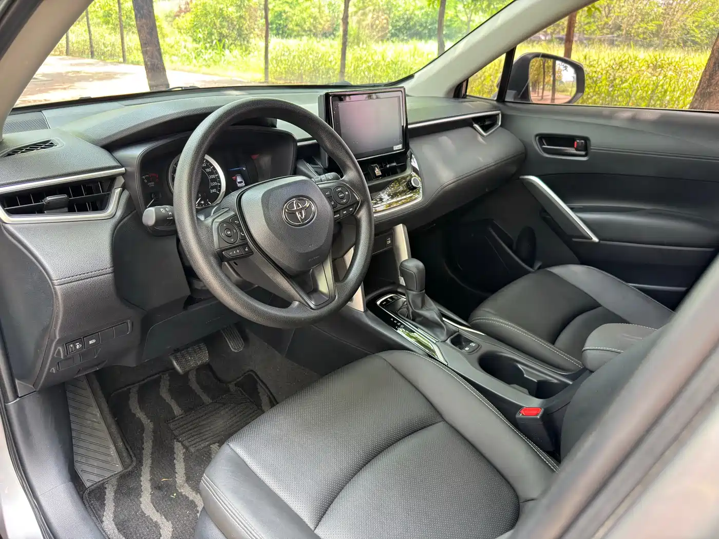 Toyota Corolla Cross 2022 2.0L Elite Edition фото 5