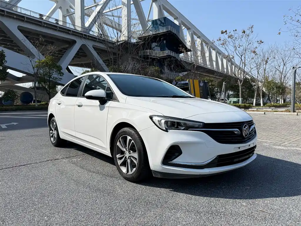 Buick Verano 2020 20T CVT Leading фото 3