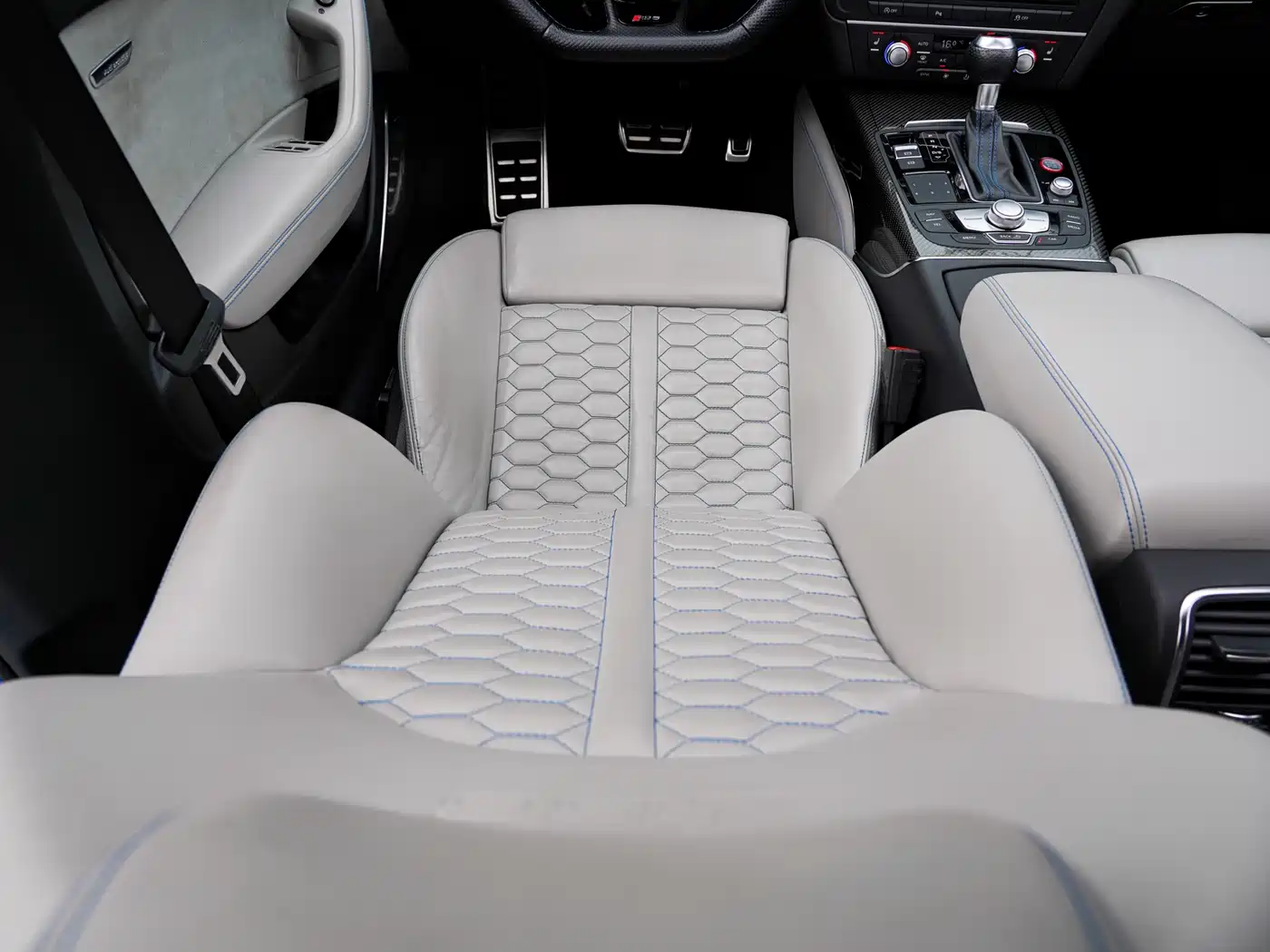 Audi RS 6 2018 RS 6 4.0T Avant Premium Sport Limited Edition фото 20