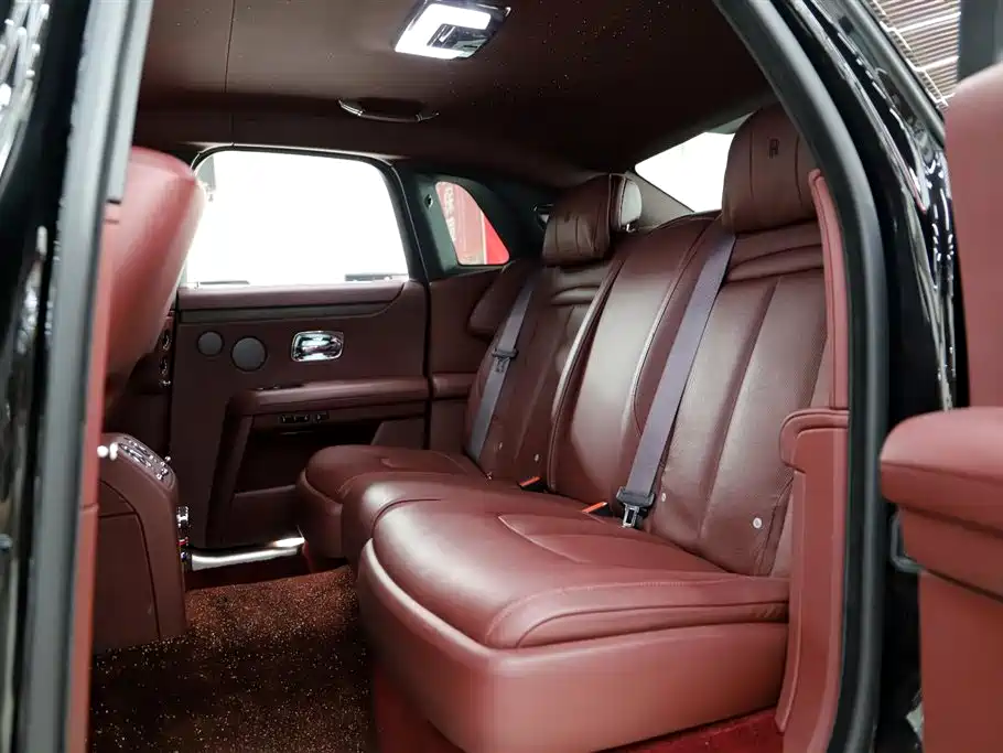 Rolls-Royce Ghost 2021 6.7T Standard Wheelbase фото 8