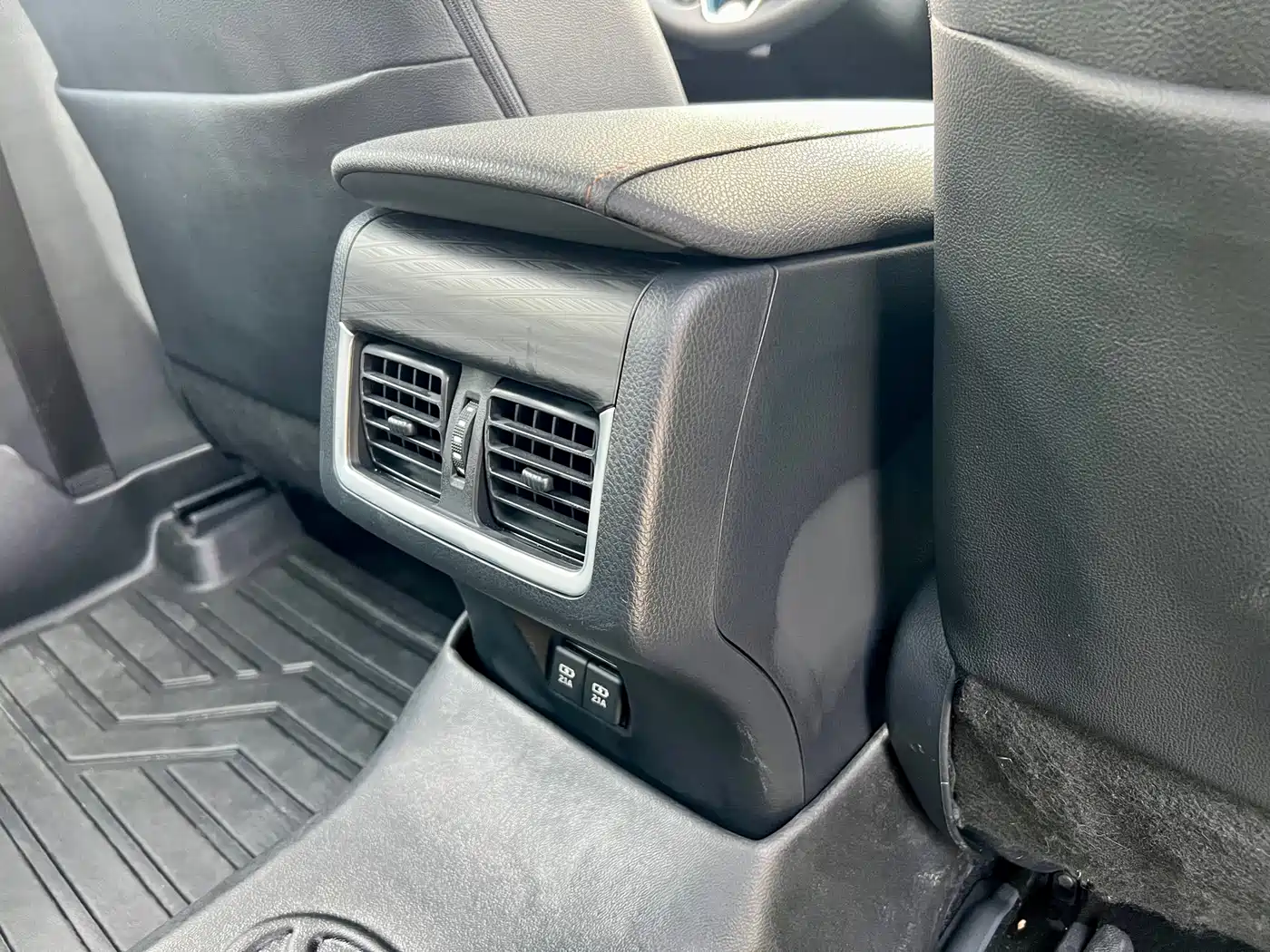 Toyota Camry 2021 2.0G Luxury Edition фото 22
