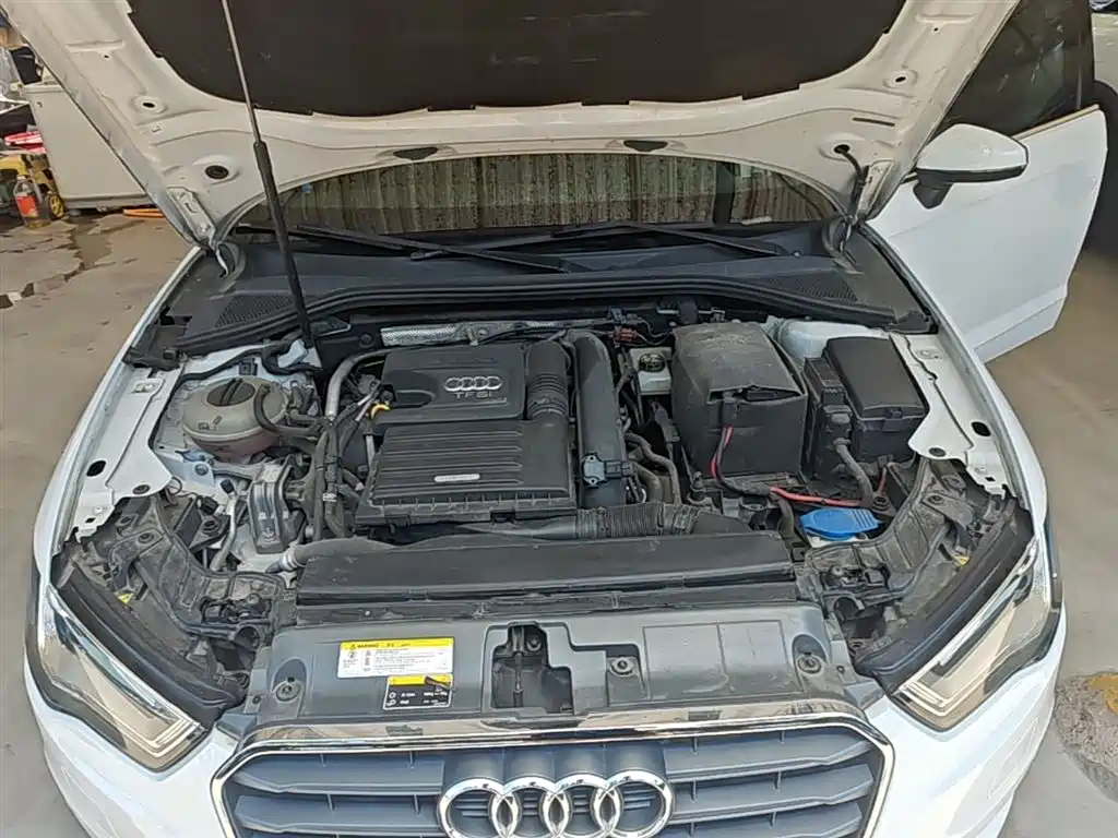 Audi A3 2014 Sportback 35 TFSI Automatic Fashion фото 20