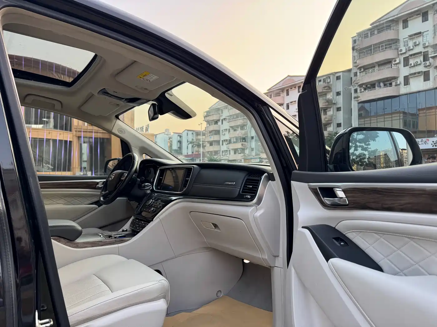 GAC Trumpchi Trumpchi M8 2018 320T Premium Edition фото 12