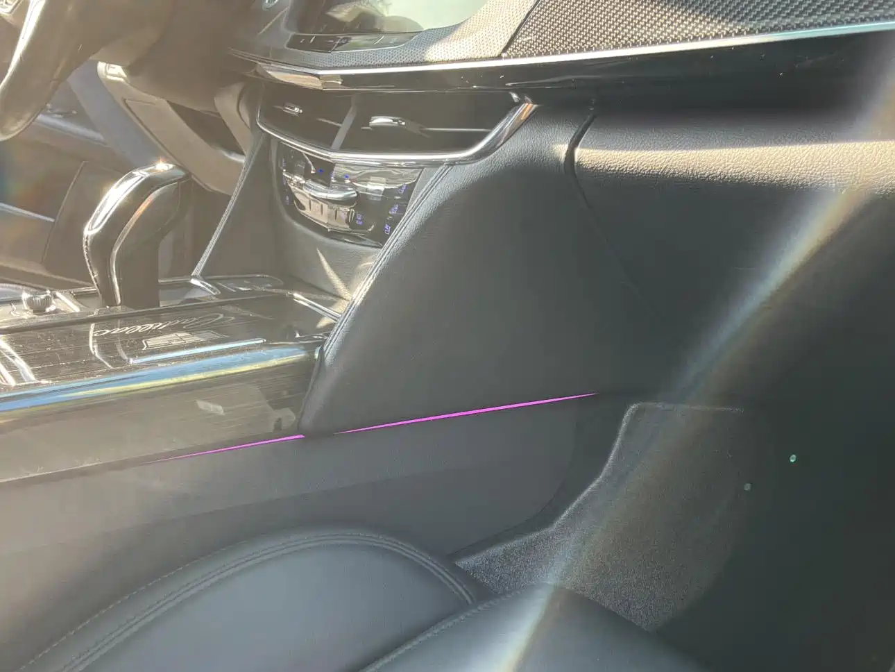 Cadillac CT6 2019 28T Leading Sport Model фото 30