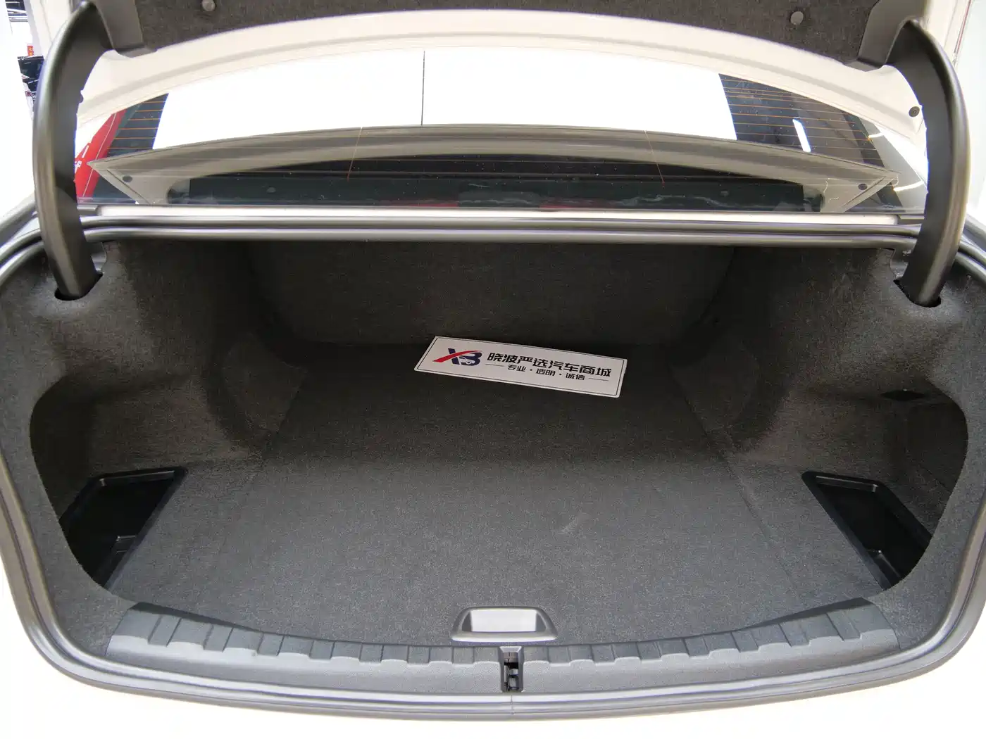 BMW i3 2024 eDrive 40 L Shadow Night Package фото 16