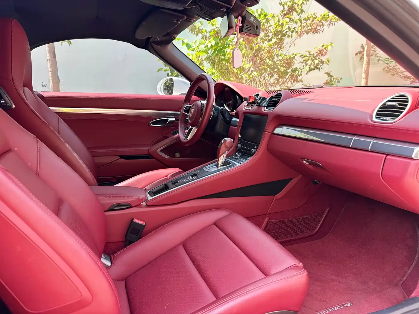 Porsche 718 2022 Boxster 2.0T фото 12