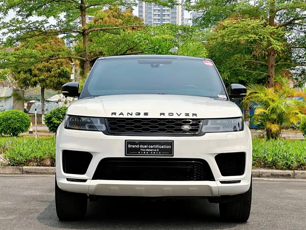 Land Rover Range Rover Sport 2014 3.0 SC V6 HSE фото 3