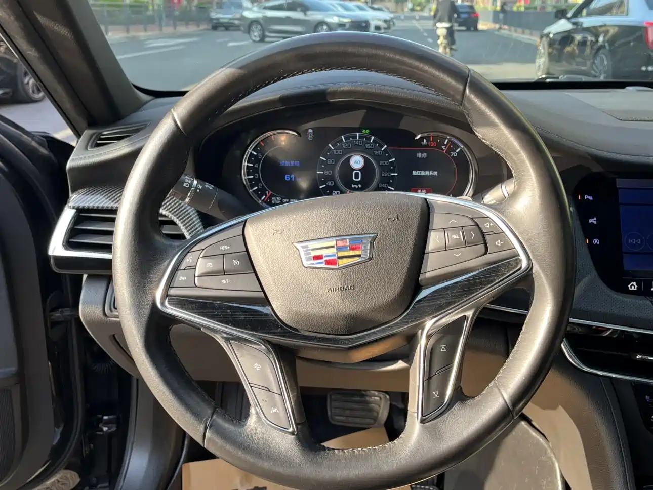 Cadillac CT6 2019 28T Leading Sport Model фото 23