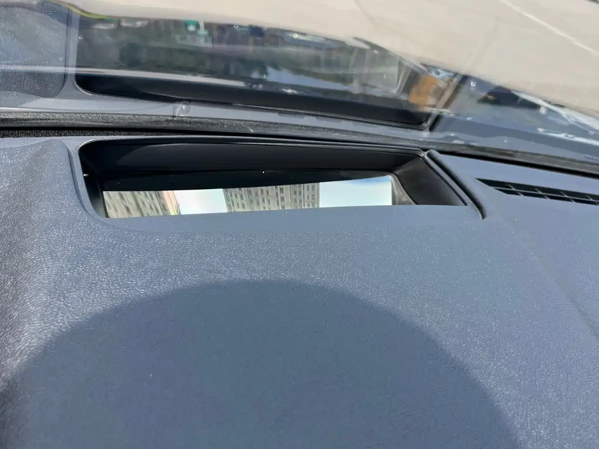 Lincoln Continental 2019 2.0T 2WD Zunyao Edition China VI фото 11
