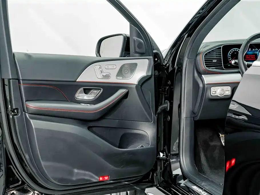 Mercedes-Benz GLE AMG 2024 AMG GLE 53 4MATIC+ фото 17