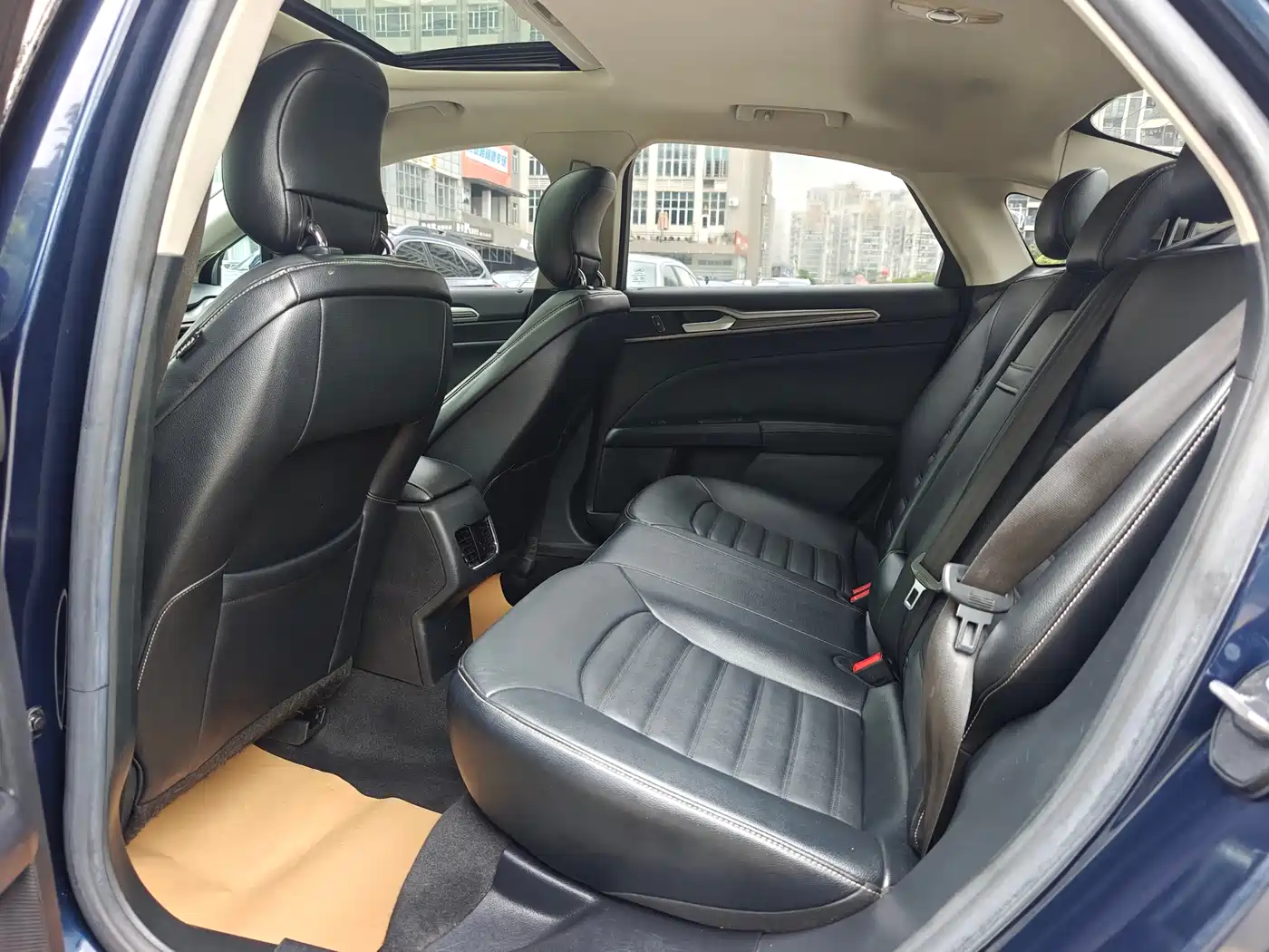 FORD MONDEO