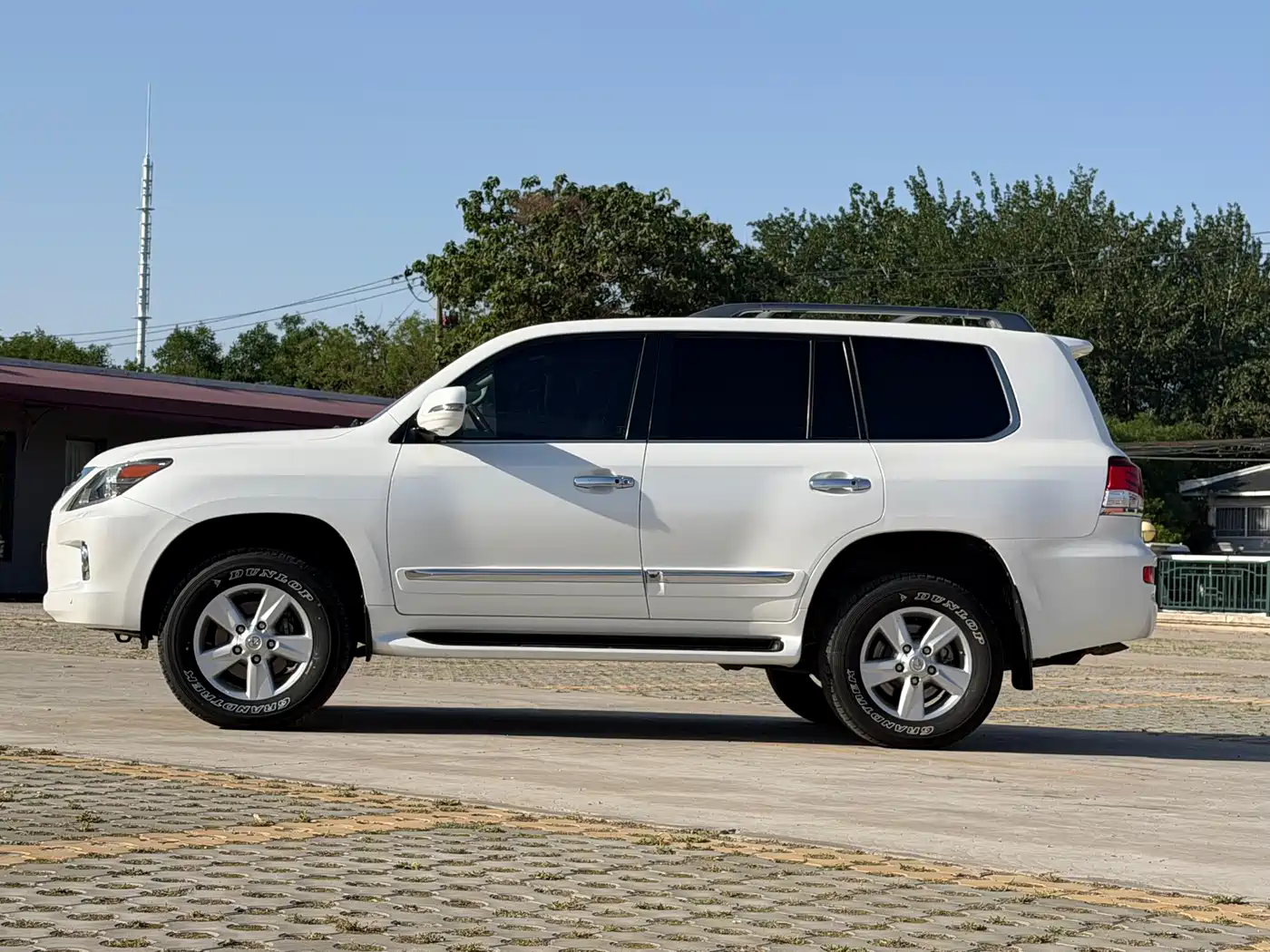 Lexus LX 2013 570 фото 4