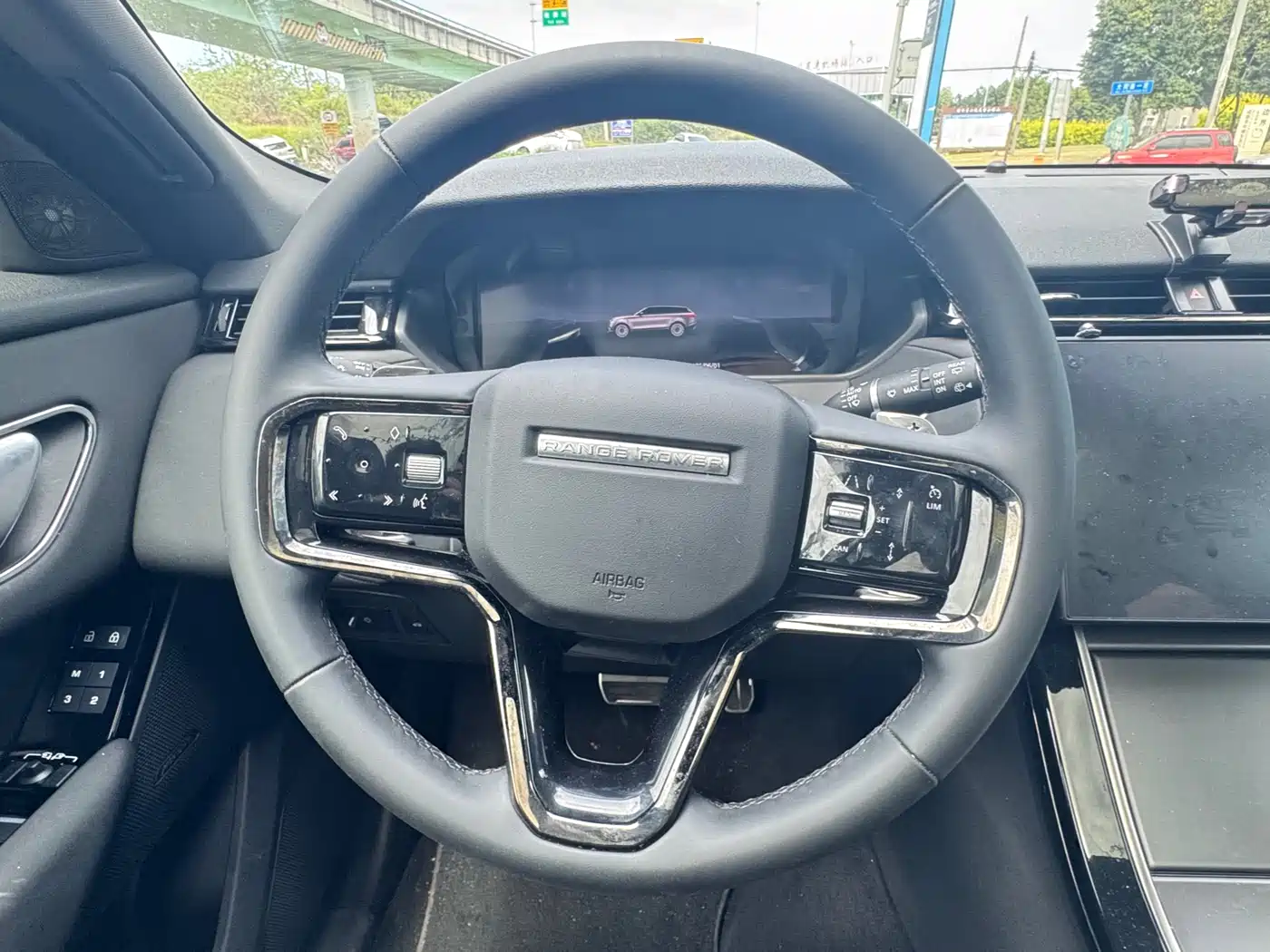 Land Rover Range Rover Velar 2024 Dynamic SE фото 12