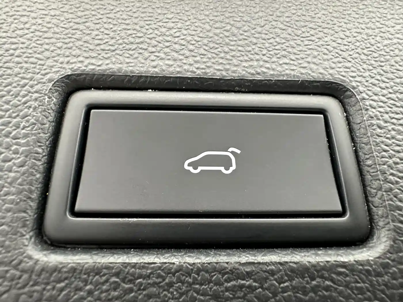VOLKSWAGEN T-ROC EXPLORING SONGS