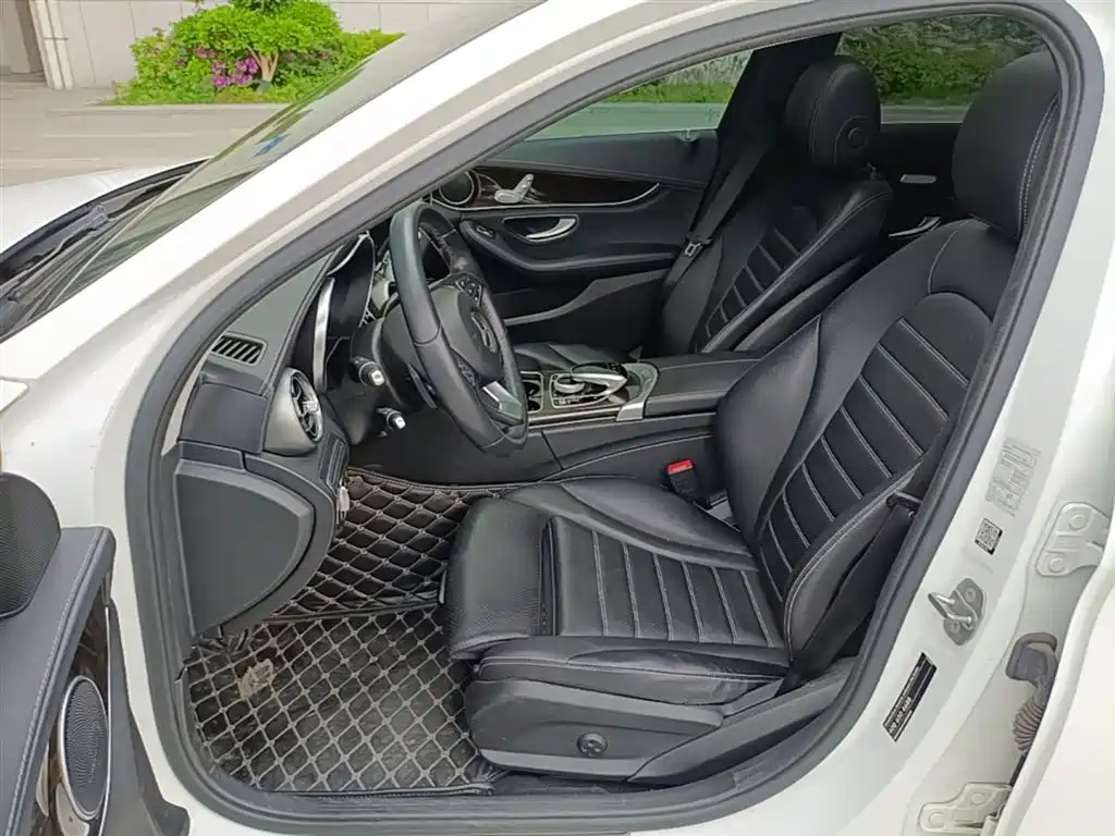 Mercedes-Benz C-Class 2017 C 180 L фото 14