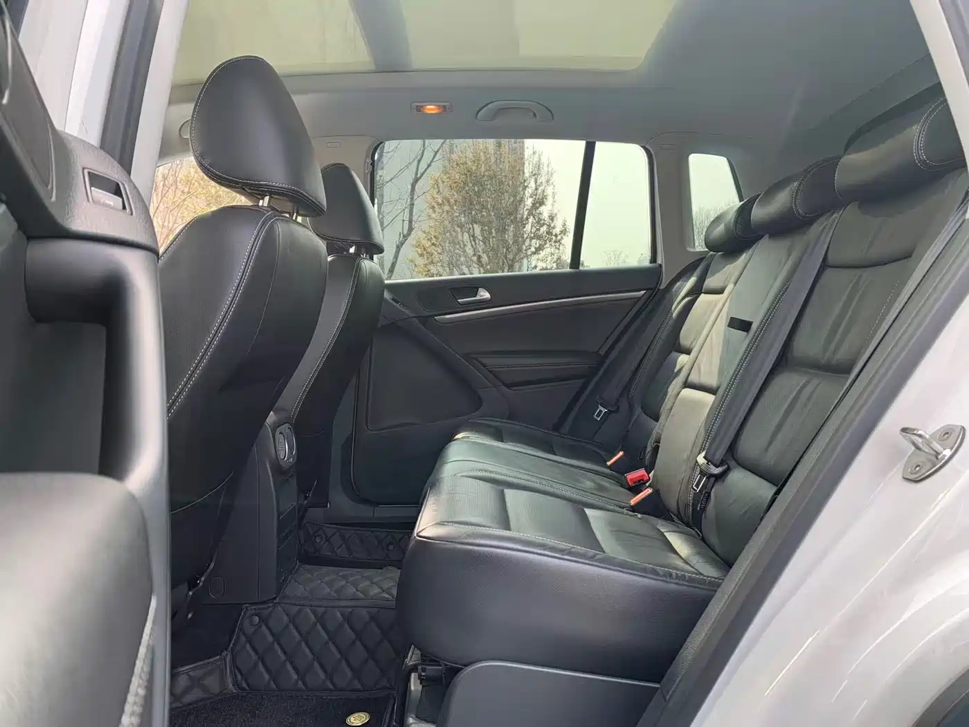 Volkswagen Tiguan 2015 1.8TSI Automatic 2WD Highline фото 6