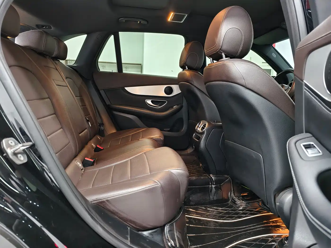 Mercedes-Benz GLC 2020 Facelift GLC 260 L 4MATIC Dynamic фото 6
