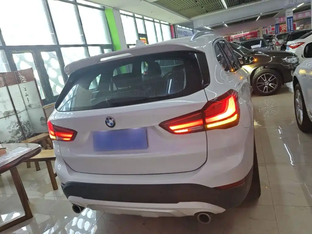 Photo 6 - BMW X1