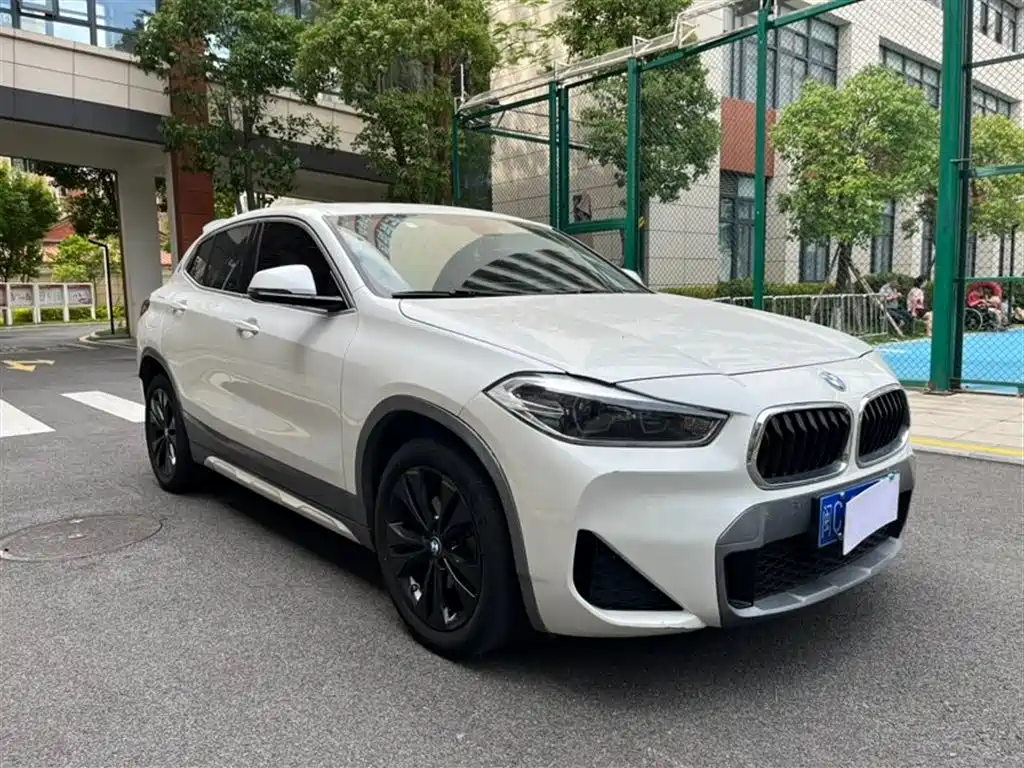 BMW X2 2021 sDrive20i M Off-Road Package фото 3