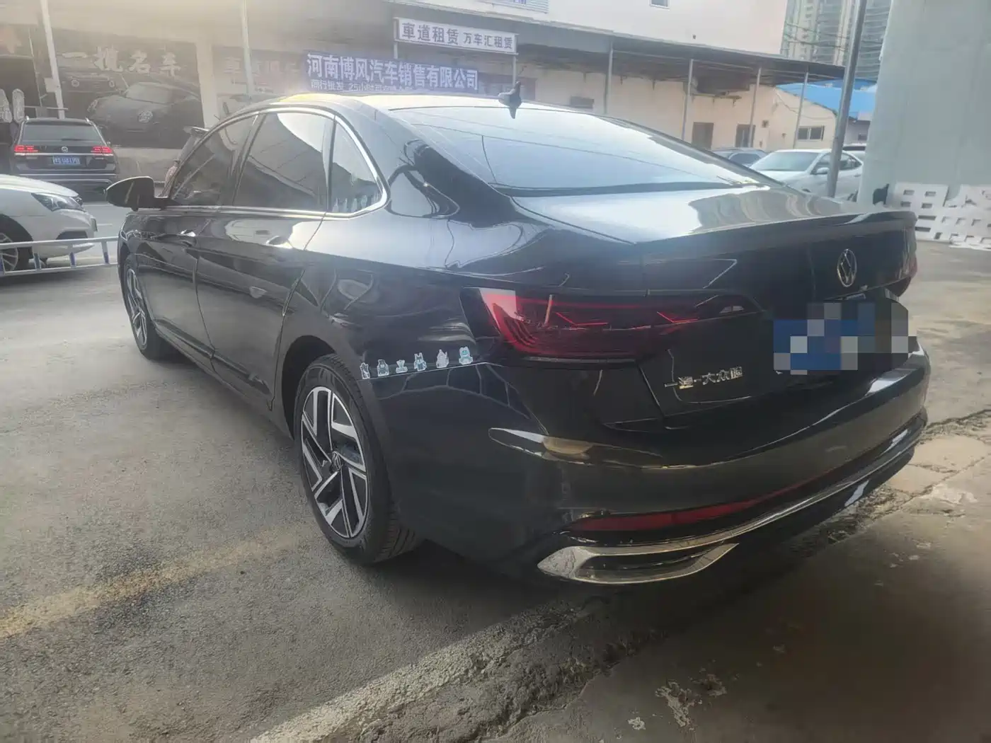 Volkswagen Sagitar 2024 300TSI DSG Surpass Edition фото 7